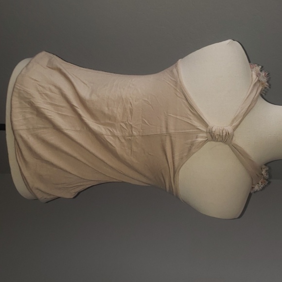 Top - Picture 2 of 2